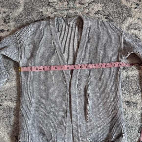 Lululemon Vestigan in Heathered Medium Grey / Heathered Angel Wing - Picture 6 of 13